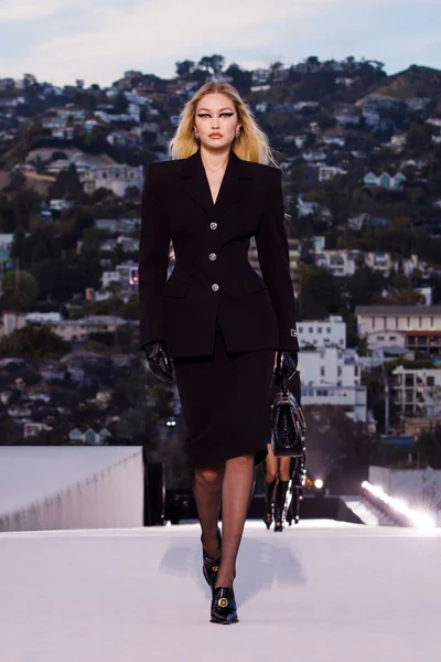 Look 1